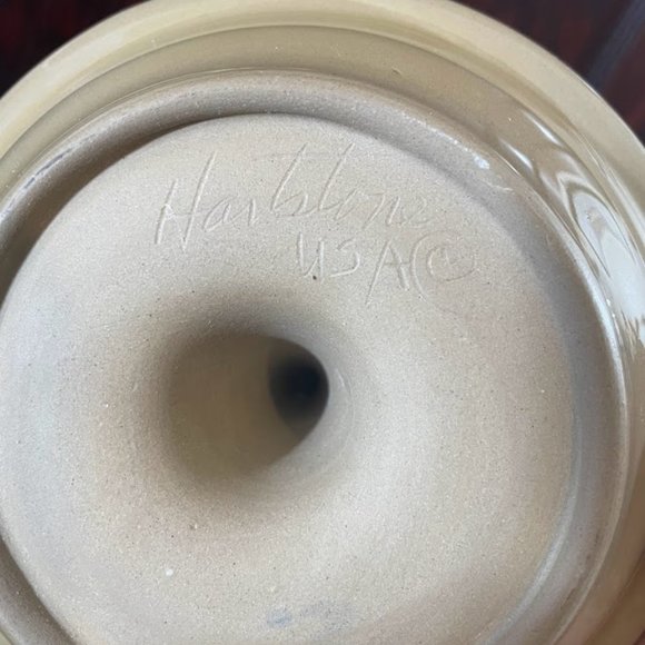 Hartstone Pottery USA Apple Baker Dish with Blue Accents Initials DW on Rim - Picture 6 of 6